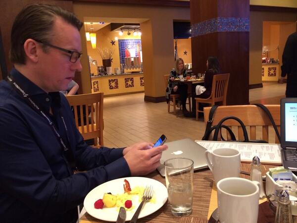 multchainsabeen's tweet image. Prepping with @philwiser @sxsw #hackhacks panel at Omni today @AngelHack