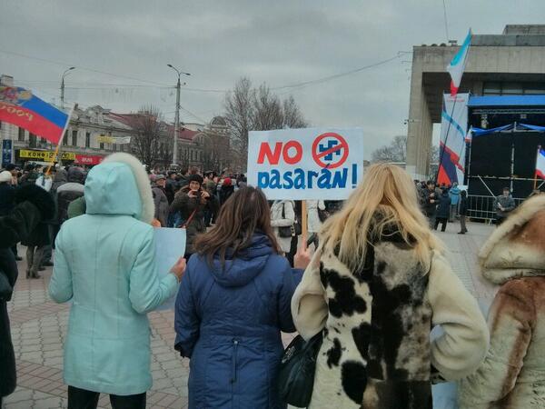 pmarsupia's tweet photo. En Crimea hay una frase en español q todos los rusos nos repiten. Aquí está: http://t.co/Pj7cS4YCHu