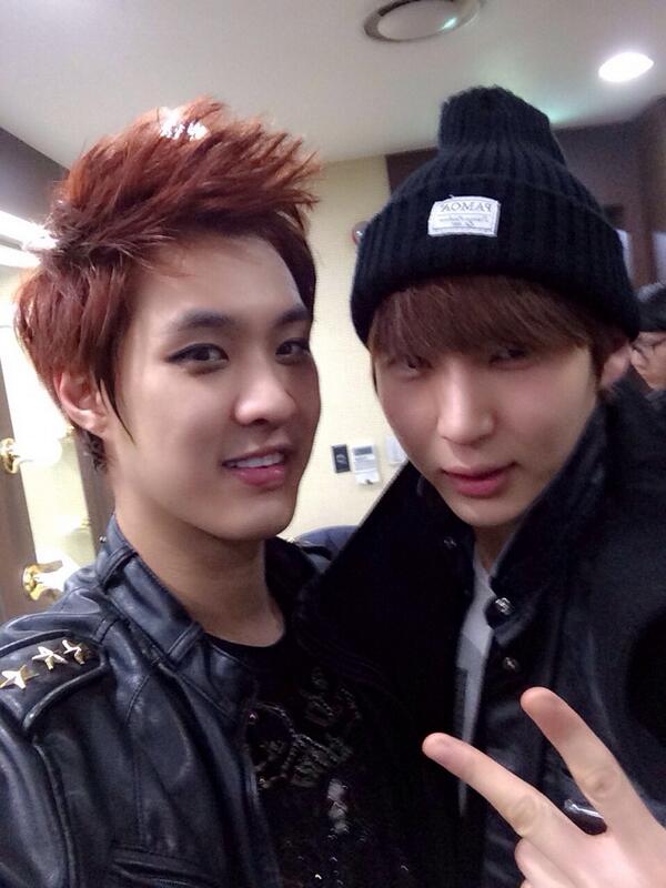 MBLAQSH's tweet photo. 오늘 문나이트막공 끝!!!오예!!!!! 응원너무고맙고 또고맙다 우리A+ 문나이트식구들도 고맙다네^^ 알랍!! 레오도 땡스 ㅋㅋ http://t.co/hRXvpKIteB