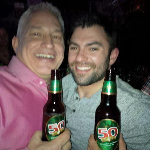 Holtsy00's tweet image. This is what a good beer rep does! Thanks for coming son! @bmclaughlin84 #labatts50 #lovethisbeer #happybirthdaytome