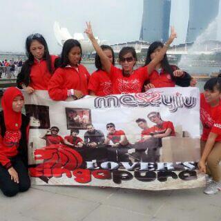 Thanks for Support us Singapore "@Messyiuband: Mantappp <a href="/messyiuloverSGP/">Messyiulovers SGPRA</a> "