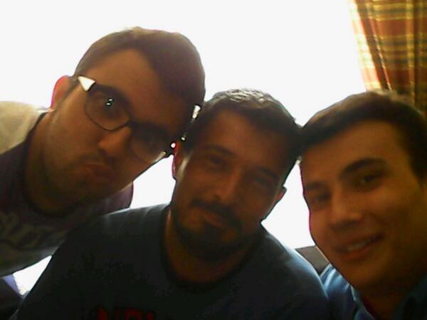 Cesar_Fabregat's tweet photo. Selfie con @AFabregat_4  @cru_ic en casa, comida en familia http://t.co/uaChD3ApNj