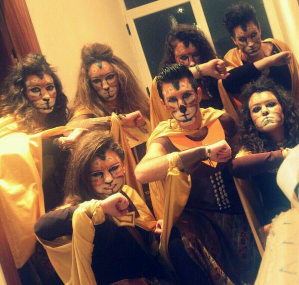GRAN noche la de ayer! #Carnaval2014 <a href="/Fuen_palomo/">Fuen Castillo Palomo</a> <a href="/FelisaFelisyta/">Felisa Guerrero</a> <a href="/fatimaPV/">Fatima Pozuelo </a> <a href="/Graci911/">Graci Capitán</a> <a href="/ElenaFdez7/">Elena Fdez</a> ..