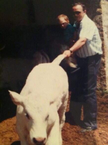Bujman's tweet photo. Un año desde que te fuiste y parece una  eternidad. Necesitaba de alguna manera expresar que te extraño. http://t.co/FYXFuu590P