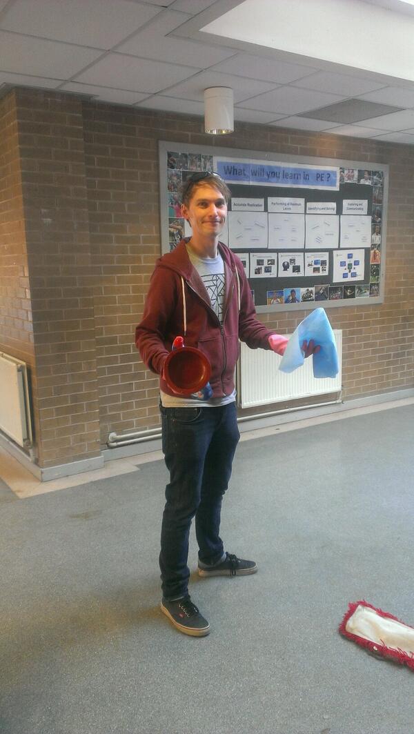 Last task of #dert2014. <a href="/handdrawnpixels/">Hand Drawn Pixels</a> has to clean the ladies' toilets.