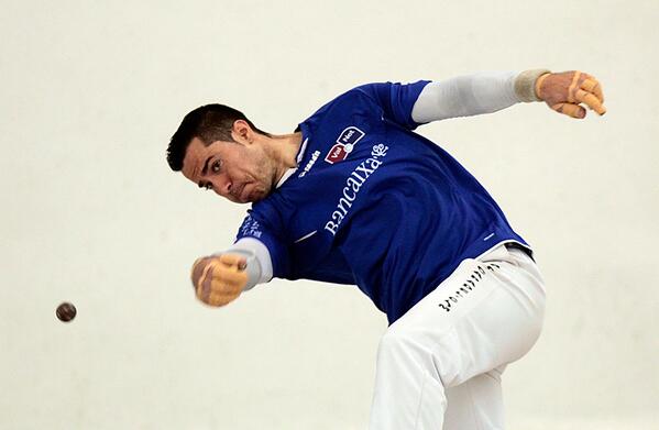 Algo muy valenciano es no apreciar la belleza de su cultura. Aquí, Fageca jugando hoy en Pelayo. <a href="/Frediesport/">Frediesport Pilota</a>