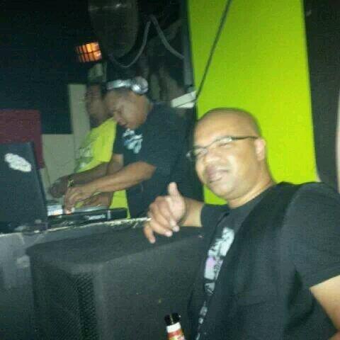 F2D_Party's tweet photo. Major shout out to Dj Wayne and Brandon for their input with those sweet ass classics. http://t.co/dJTgifWUYO