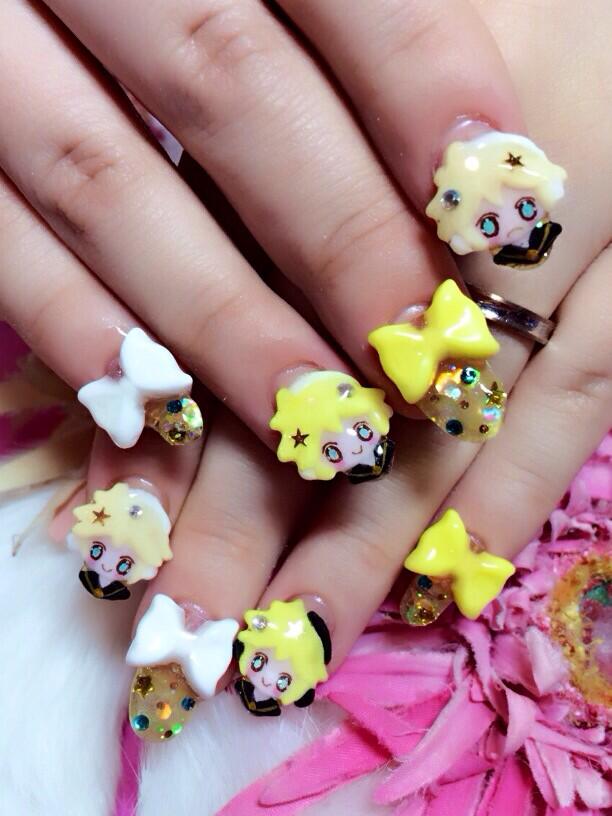 Melodynail あいめろ ボカロネイル 鏡音レンきゅんを4体乗せました 微妙に全部違います 痛ネイルは3dアートでしたら可能です Http T Co 7ci1ynkkf3 Twitter