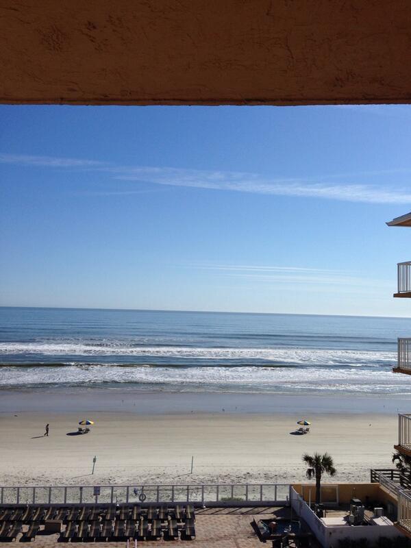 GaryNelsonRacer's tweet image. Here's another of my standard Daytona Beach pictures. (Minus the sunrise caption) #noalarmclock