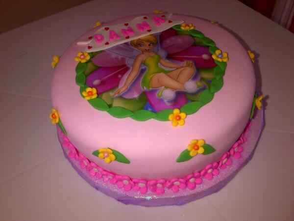 dulcesconamor's tweet photo. Torta vainilla :) ! Pls rt @Mercadolibre @MercadolibreGye @Articulos_Venta @Odd_Weird @BaratoBueno http://t.co/apWriWwPxO