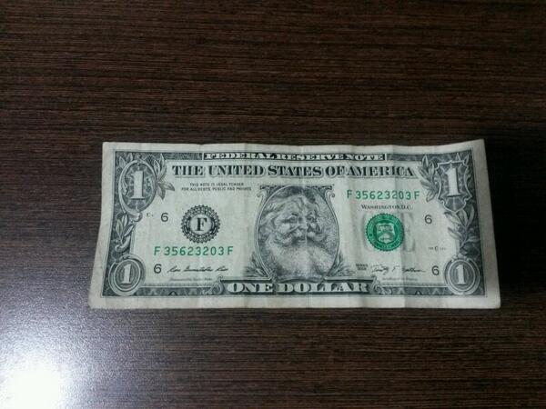 VGambarrotti's tweet photo. @slozanob91  @CynthiOvalle  @cycazaa  @xtimtwit  @DanielMartillo   Pilas quien quiere salir en el billete de 1 http://t.co/u8J3WMQY9p