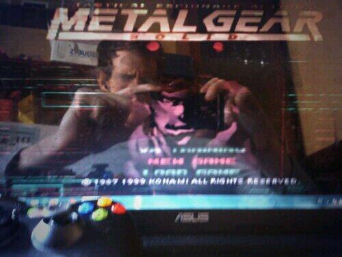JLucasB's tweet photo. @danimaikel esto es crema! Ya lo tengo el MGS 1 en castellano!! #juegodeplayparaordenadorymandoxbox llamame el sir! http://t.co/GTDJFMcl90