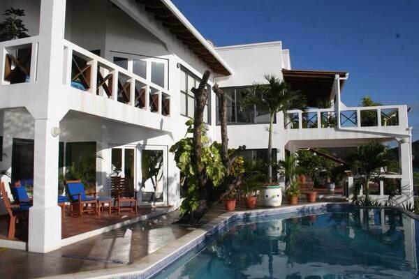 GoLocallyGlobal's tweet photo. Looking for the perfect place to getaway for good. Take a look at San Juan del Sur, Nicaragua. http://t.co/5pyUlrgoiD http://t.co/iRklnx7Mmc