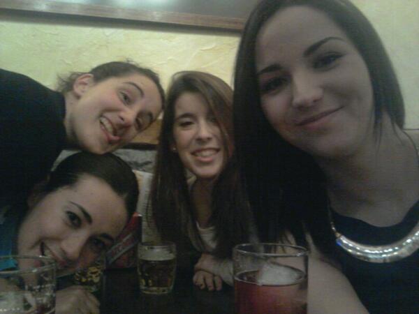 selene_07's tweet photo. De domingo! :) @tere_silla @Sanrizossanchez http://t.co/DO7ZrbVnCf