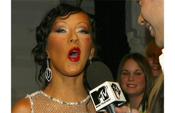 OffGuardCelebs's tweet image. If you ever wondered what they look like, this is a horse shag doll!