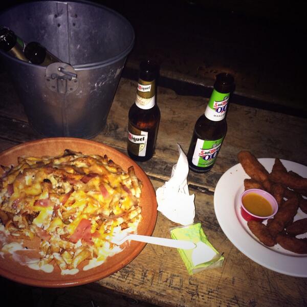 vanemst1's tweet photo. Risueñeando con @yiunbes http://t.co/k34SXOSYAb
