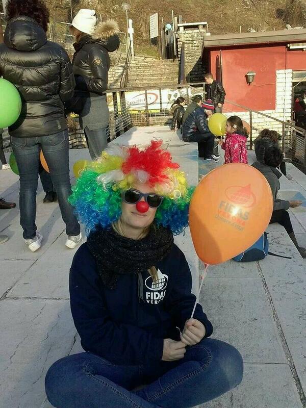 FidasVerona's tweet photo. In diretta dal palaghiaccio di Bosco! http://t.co/2FpY0NsUmQ