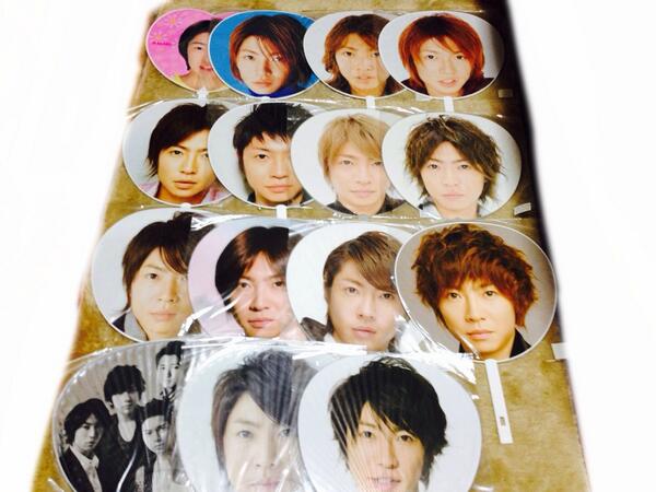 __mprxx's tweet photo. RTとフォロー後、希望金額を明記の上リプライお願い致します。
@ymtr_y @caramelsong5 @xxxxxUzxxxxx @ahybk @kzn66 @_____880 @goooods_j #嵐グッズ譲 http://t.co/o1XZtViWtc
