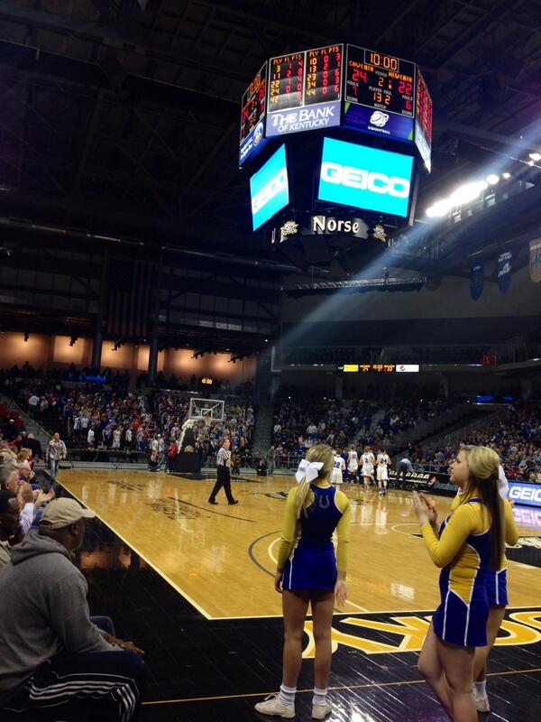theTruistArena's tweet image. Halftime of @CovCathColonels vs @NewCathHoops #covcath 24 #newcath 22 #nkyhoops