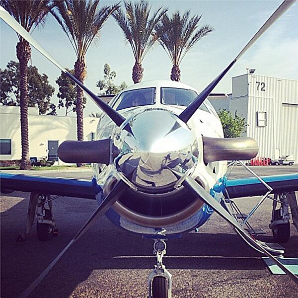 SurfAir's tweet image. Lost an hour from daylight savings—no problem. Save 2 hours each time you fly #SurfAir. [Photo: member @MikePrasad]