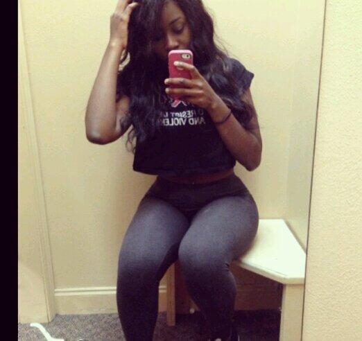 OsoAddictive_'s tweet photo. Back at my favorite spot,  the mall http://t.co/JvV1eaBBCq