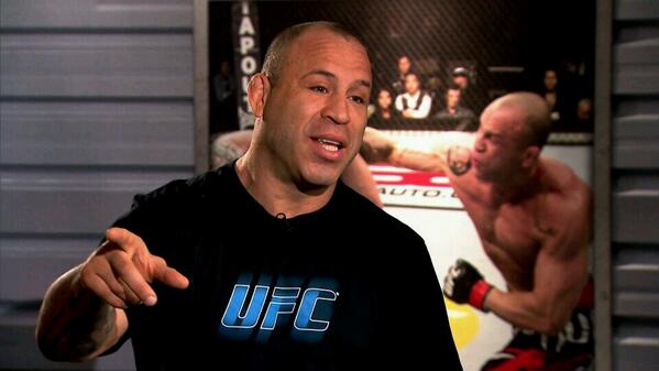 Luiz_Dorea's tweet photo. “RT "Pra palhaço, só falta o nariz vermelho que eu vou dar pra ele" @wandfc sobre @sonnench, hoje, 18h, SporTV3 http://t.co/rZn9tj7M4j”