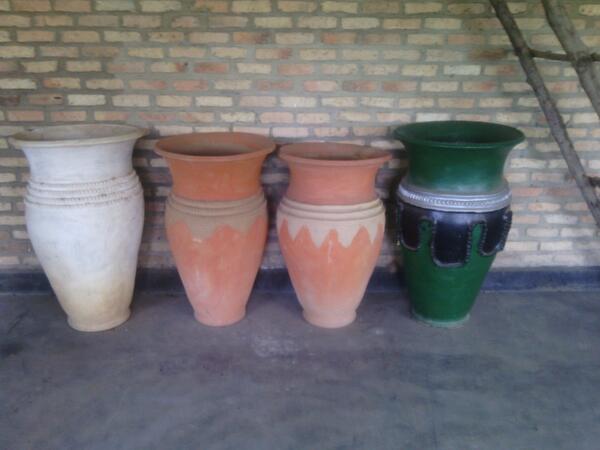 @NYAMAGABE@ #Gasaka: Bimaze kumenyekana ko umwuga wo kubumba iyo ukozwe neza ubasha gutunga uwukora nk'umwuga.