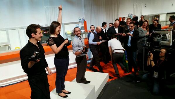 AlexisLaBe's tweet image. Championne de France 2014 #LatteArt !
Magdalena de @cafelomi . #scae #championnatsducafe.  Bravo ! !
