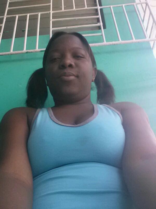 caaandre tweet picture