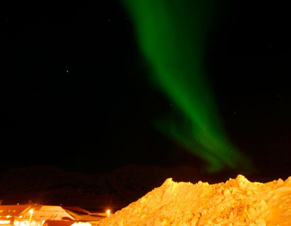 msn_es's tweet photo. ¿Sabes donde está #Longyearby? ¡En esta ciudad de una isla noruega está prohibido morirse! http://t.co/2YCtpeh8KY http://t.co/RtxYfVIvzN