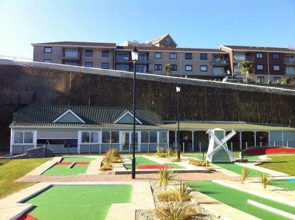 Here's a shot of the Clubhouse with the Crazy Golf @SSeafront
