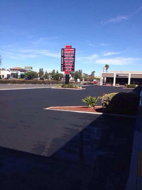 Yespingo's tweet photo. Sorry guys, we will be closing for today due to parking lot construction. Enjoy your extra daylight and come back tmr http://t.co/0J86sDA3Dj