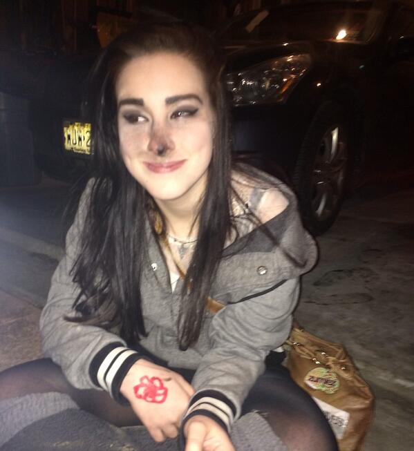 mennajarkiewicz's tweet photo. I really did spray paint my self in the face on accident guys hahahah http://t.co/hoYABJDJ2O