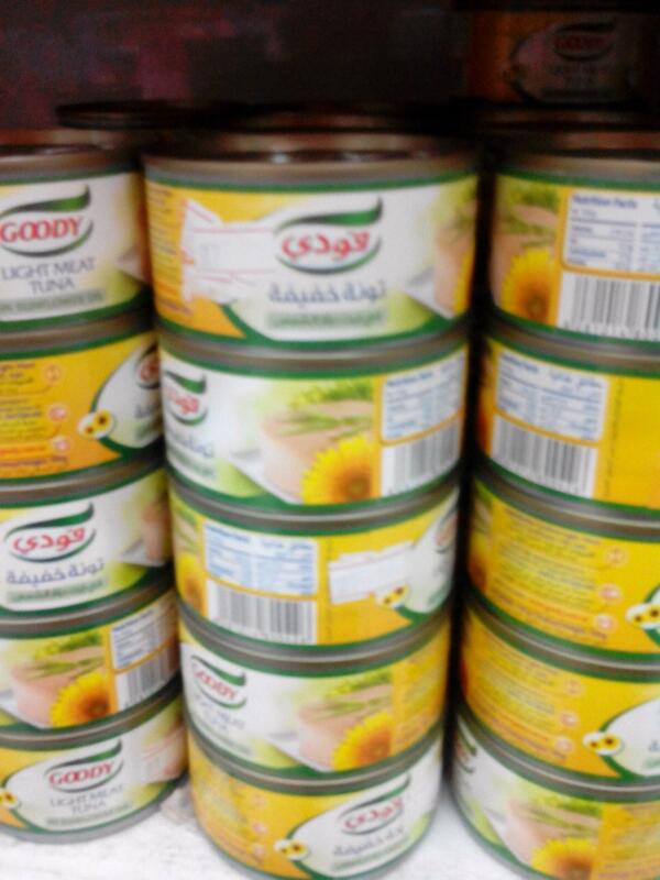 ComZmfhh12's tweet photo. تونه قودي كبير بسعر (٧)ريال http://t.co/rD0JaXykks