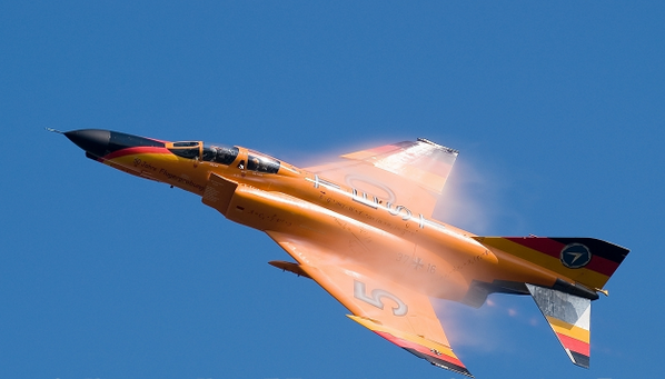 DailyJetPorn's tweet photo. F-4F Phantom II http://t.co/VHg5SjulbM
