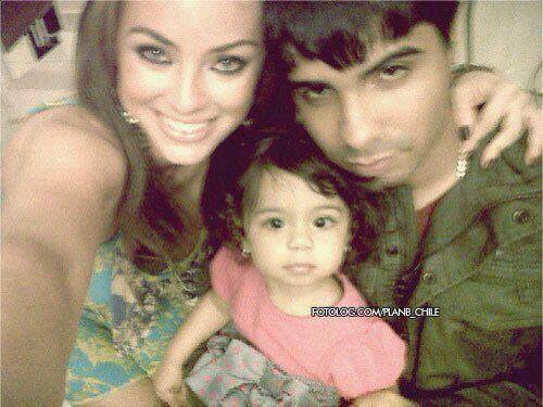 FansDeNataliaR's tweet photo. Las Primeras Vezes Que Conocistes A #Jenniachell @NataliaRiveraPR http://t.co/JIb4FpMESU