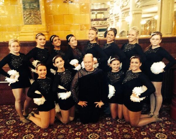 CheerEVO's tweet photo. Storm Evo senior Pom 💜💛💜 @USCCheerUK http://t.co/K47VJbe0GY