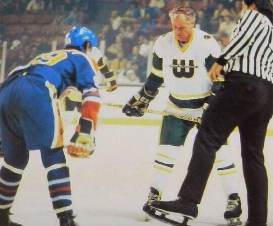UberHockeyFacts's tweet photo. 51 Year old Gordie Howe faces off against 18 year old Wayne Gretzky. http://t.co/fPDnjOwV3K