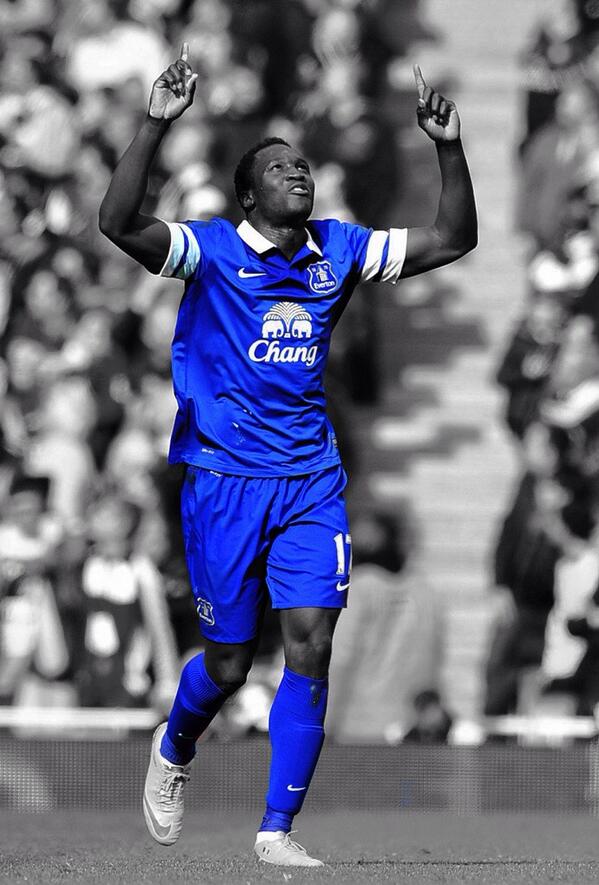 FootyInMotion's tweet photo. Romelu Lukaku // (Edit) #EFC http://t.co/U2lZVsobGq