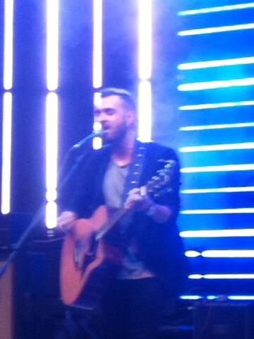 maria_monesi's tweet image. @RoxyBarTv ogni puntata è super .... Live #FilippoGraziani