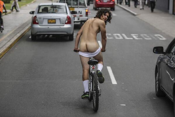theage_photo tweet picture