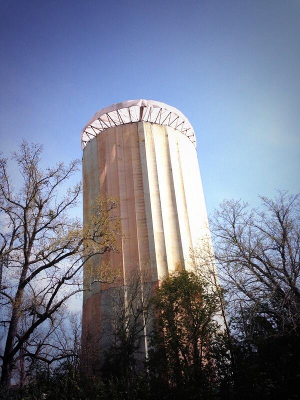 darrector's tweet image. The Baton Rouge water tower looks like it's taking a shower.... Hahaha #Romney2012