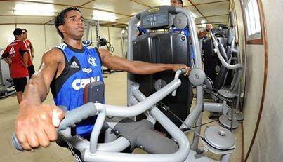 PaulinhoSerra's tweet photo. “@LuizAntonio_38: Domingo de trabalho!! http://t.co/Iorz2QAqTI”.  NÃO FAZ MAIS DO QUE SUA OBRIGAÇÃO!!!
