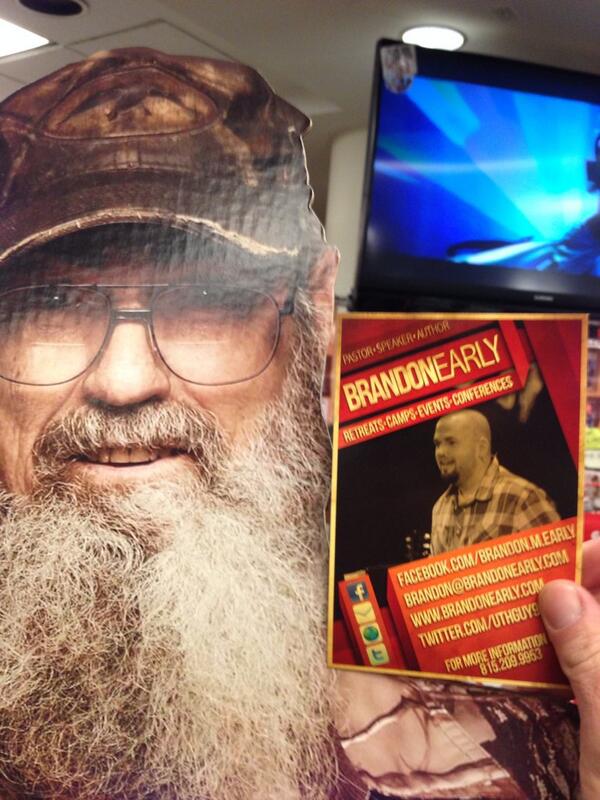 BradSalyers's tweet image. Are these guys twins? @uthguy9 #symc he shoulda never have those out. #killertech