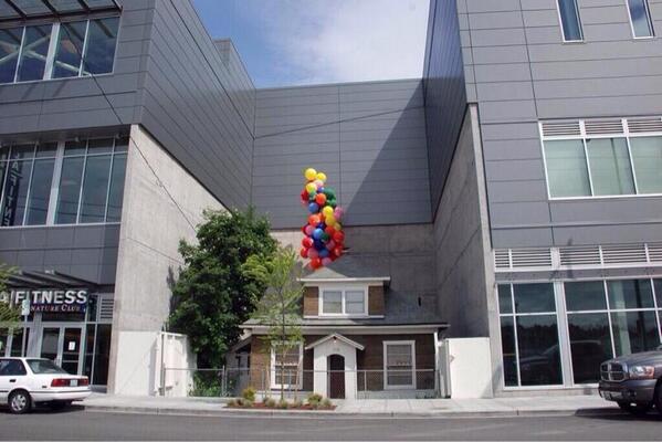 NaturPictures's tweet photo. Esta es la casa en la que se basó 'Up'. Seattle. http://t.co/vPk8MsGV2H