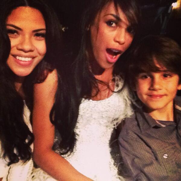 JulianaRast's tweet photo. Great day with cutie friends!!!! http://t.co/p7Hr1AzkPS
