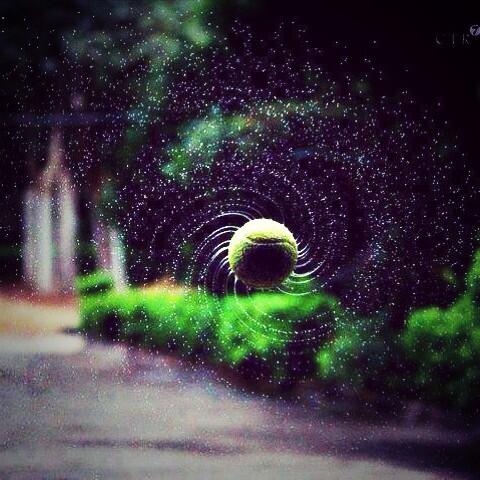 Tom_coopert's tweet photo. A tennis ball in flight! http://t.co/89GxK3VnQs