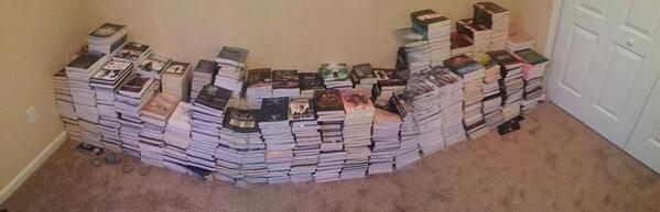 HobbesEnd's tweet image. Wow!! Armand Rosamilia @ArmandAuthor has collected almost 1500 books from 181 authors to send to troops. #ASOT2014