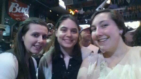 Thanks <a href="/Thunder106NJ/">THUNDER 106</a> for bringing <a href="/saraevansmusic/">Sara Evans</a> to bar a! #jerseycountry # welovecountrymusic #pickus #meetandgreet