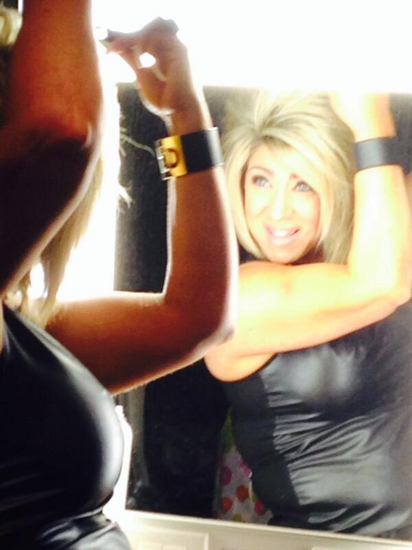 The higher the hair! R u getting ready? season premiere live tweeting event 8/7c LongIslandMedium <a href="/TLC/">TLC Network</a>